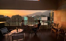 Ololo Caracas B&B